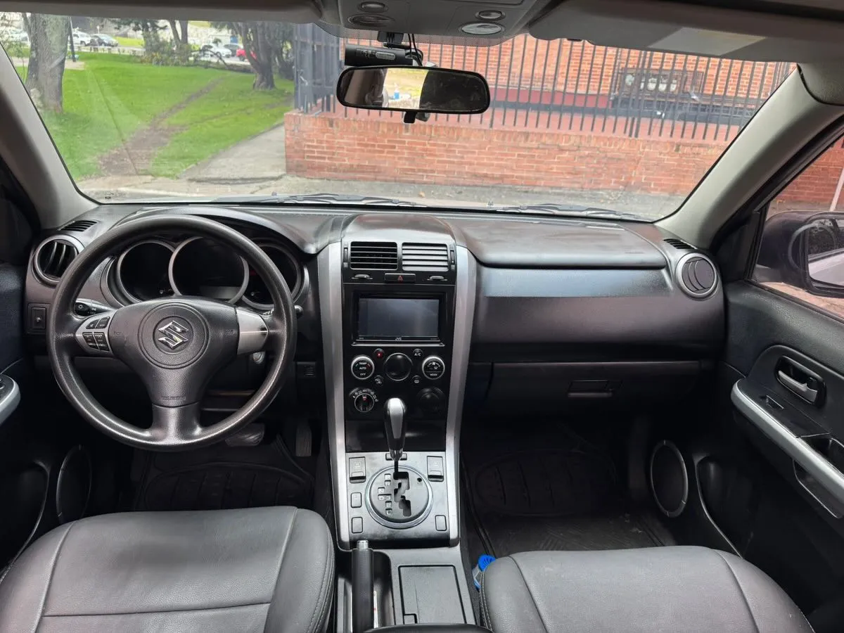 Suzuki Vitara 2014 AT — foto 10