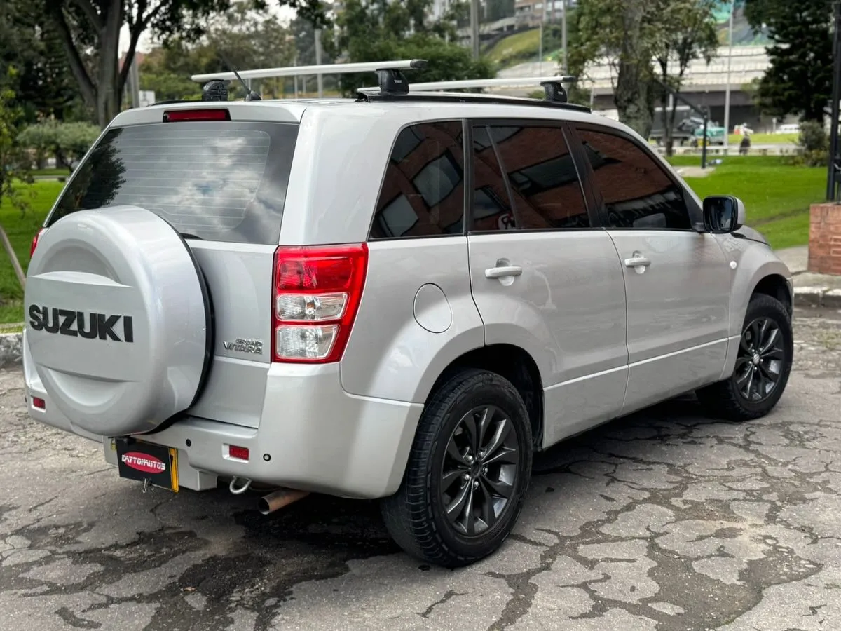 Suzuki Vitara 2014 AT — foto 4