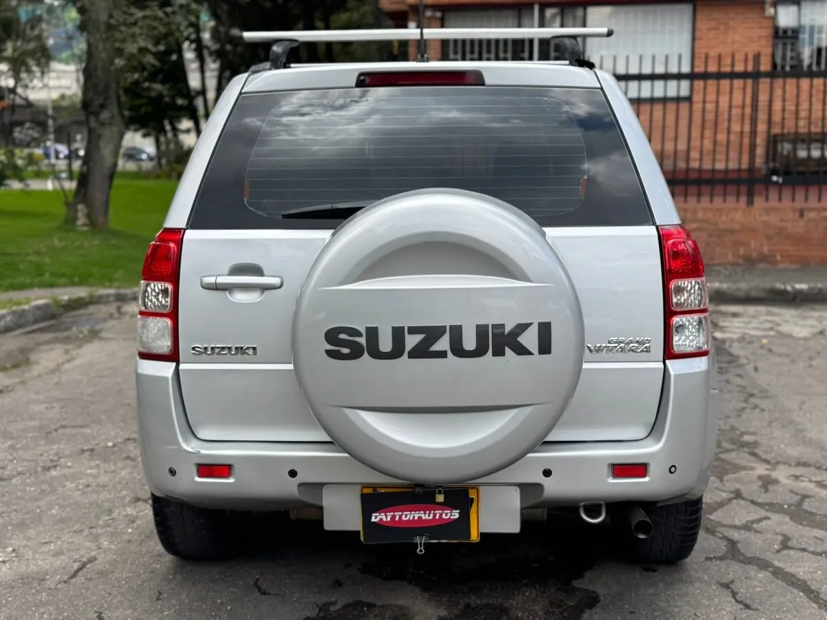 Suzuki Vitara 2014 AT — foto 6